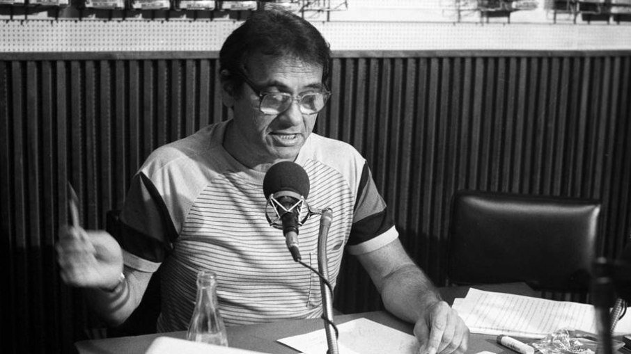 Roberto Figueiredo durante transmisso de Reprter Esso
