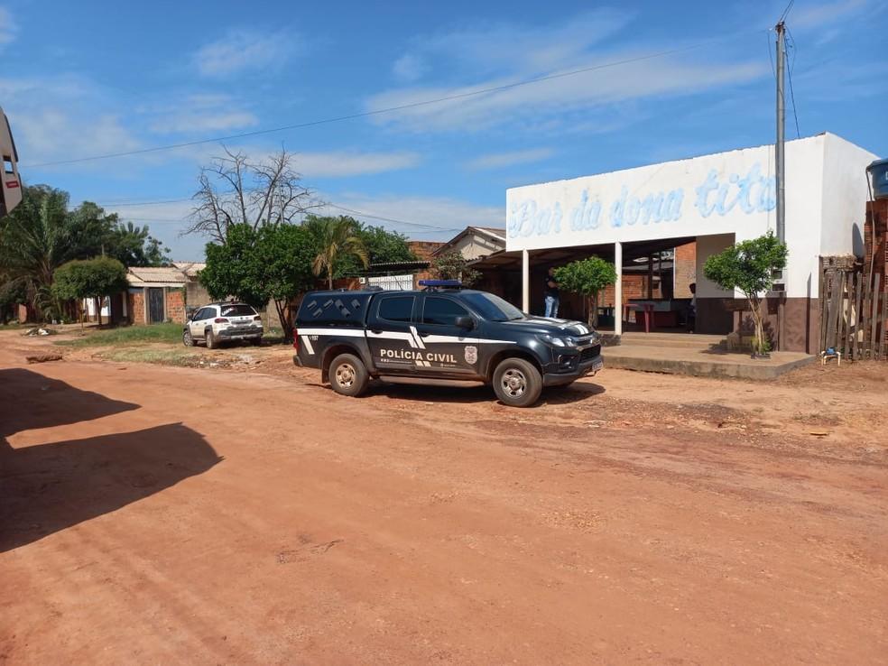 Polcia Civil esteve no local do crime para atender a ocorrncia Foto Dhyego RodriguesTVCA