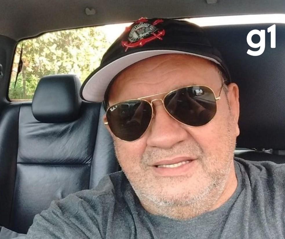 A vtima Reginaldo Santana de Barros de 63 anos ficou preso nas ferragens Foto Reproduo