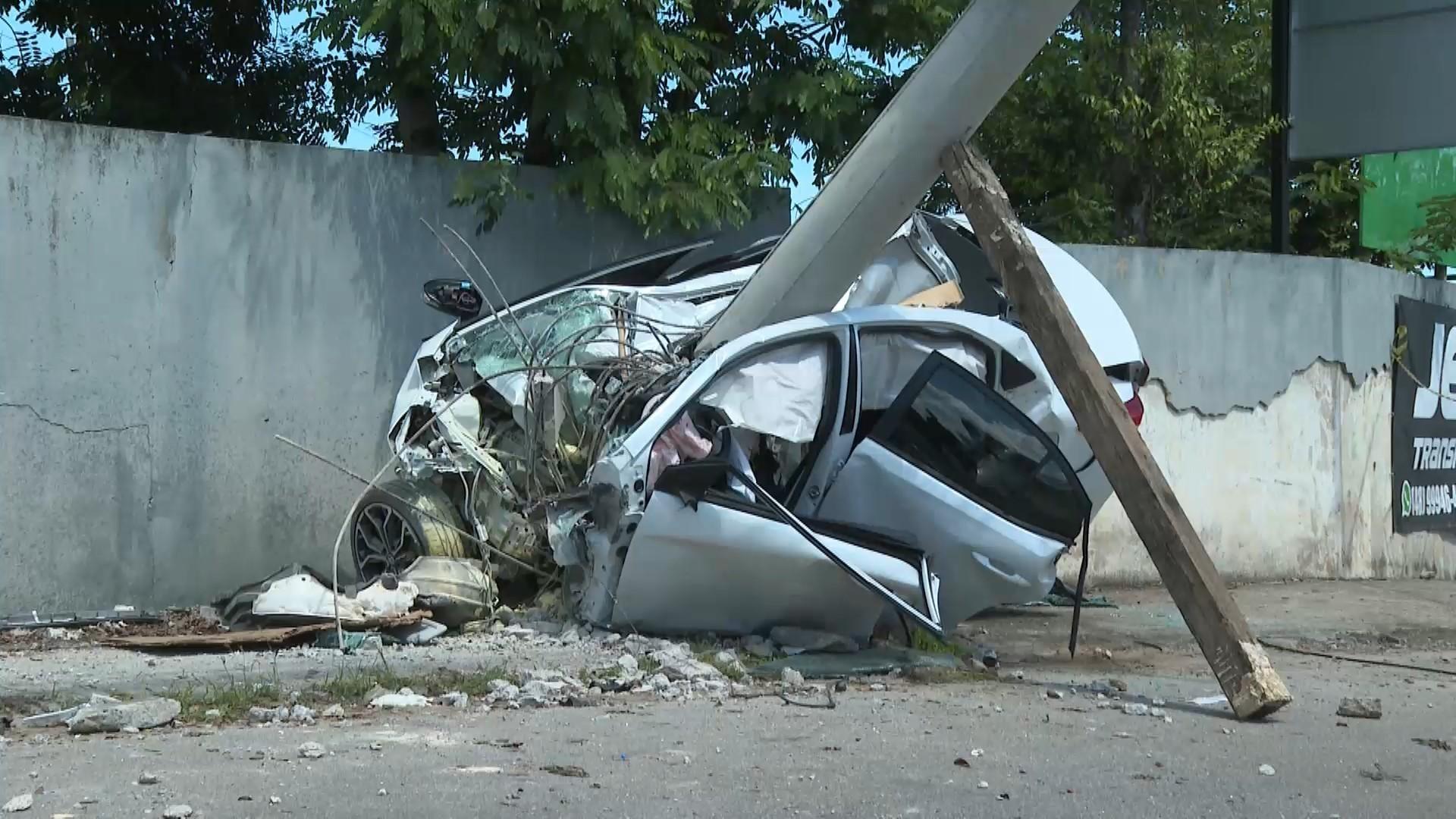 Motorista passa por curva bate em poste e morre em rodovia do ES Geral Jornal Floripa