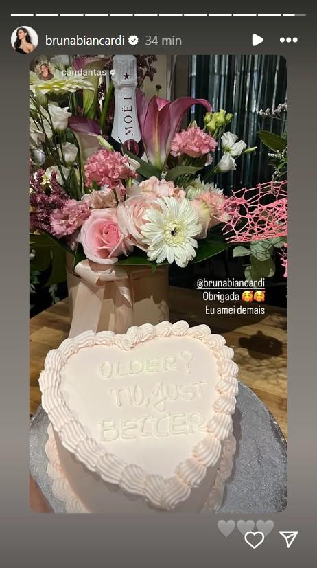 Bruna Biancardi presenteia Carol Dantas - ReproduoInstagram brunabiancardi 